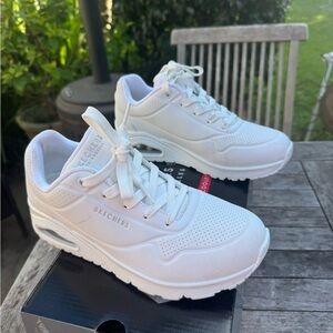 Skechers - UNO - Stand on Air